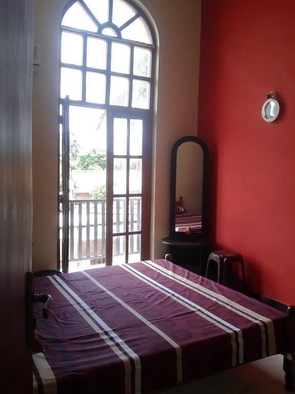 Aurora - Negombo Budget Hostel Exterior photo